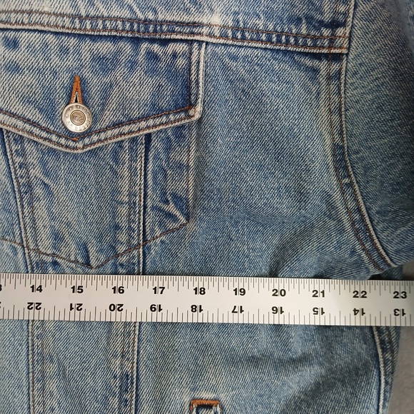 Vintage Men's Denim Blue Jean Jacket Size Large (Faded Tag) Made in USA - Picture 4 of 12